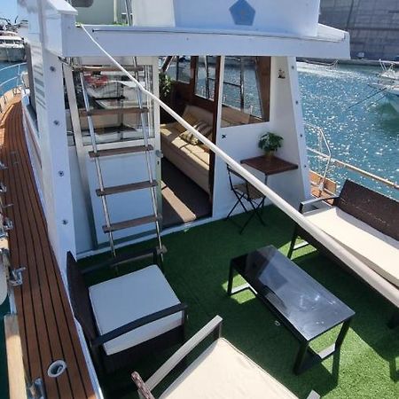 Hotel Charming Boat House In Barcelona With Big Terrace And Solarium Sant Adrià de Besòs Esterno foto