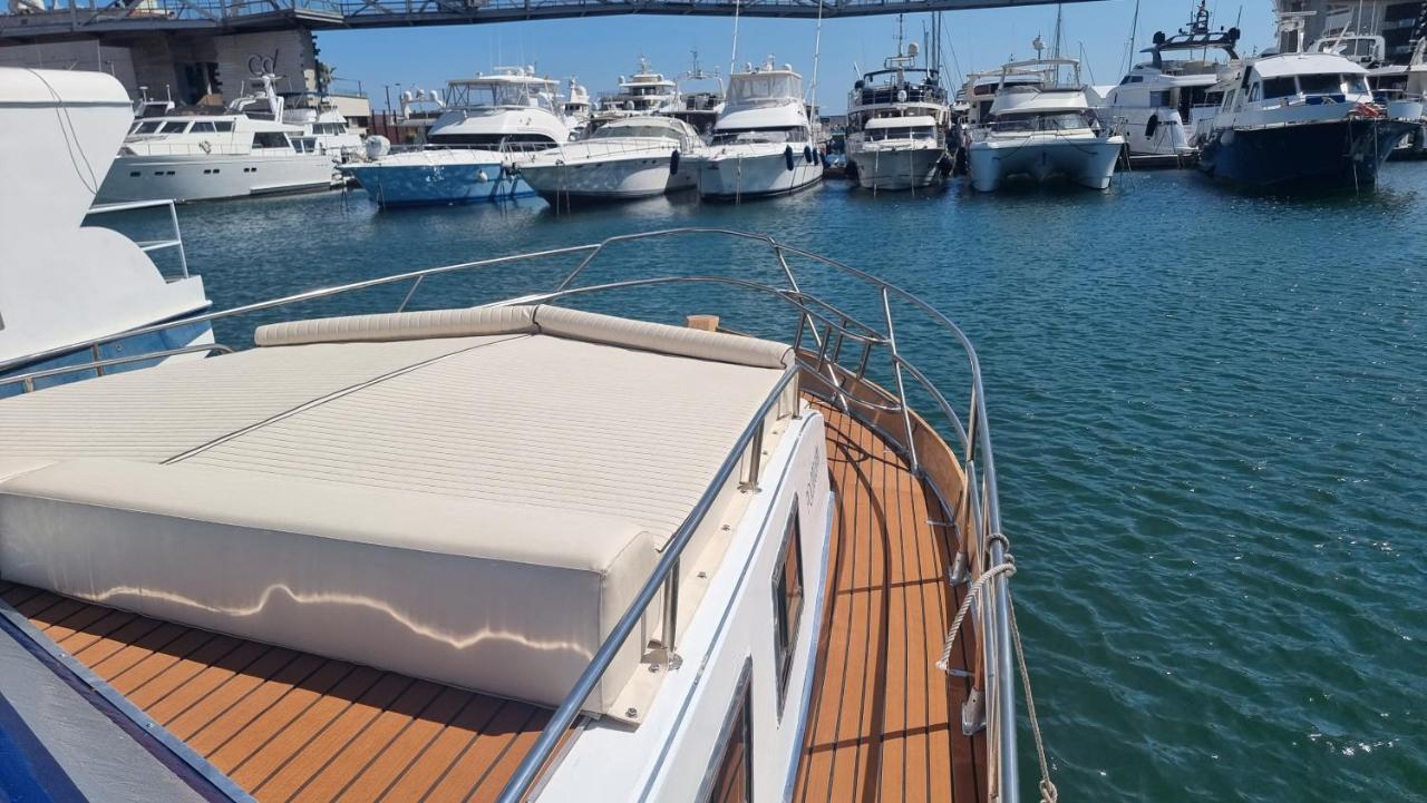 Hotel Charming Boat House In Barcelona With Big Terrace And Solarium Sant Adrià de Besòs Esterno foto