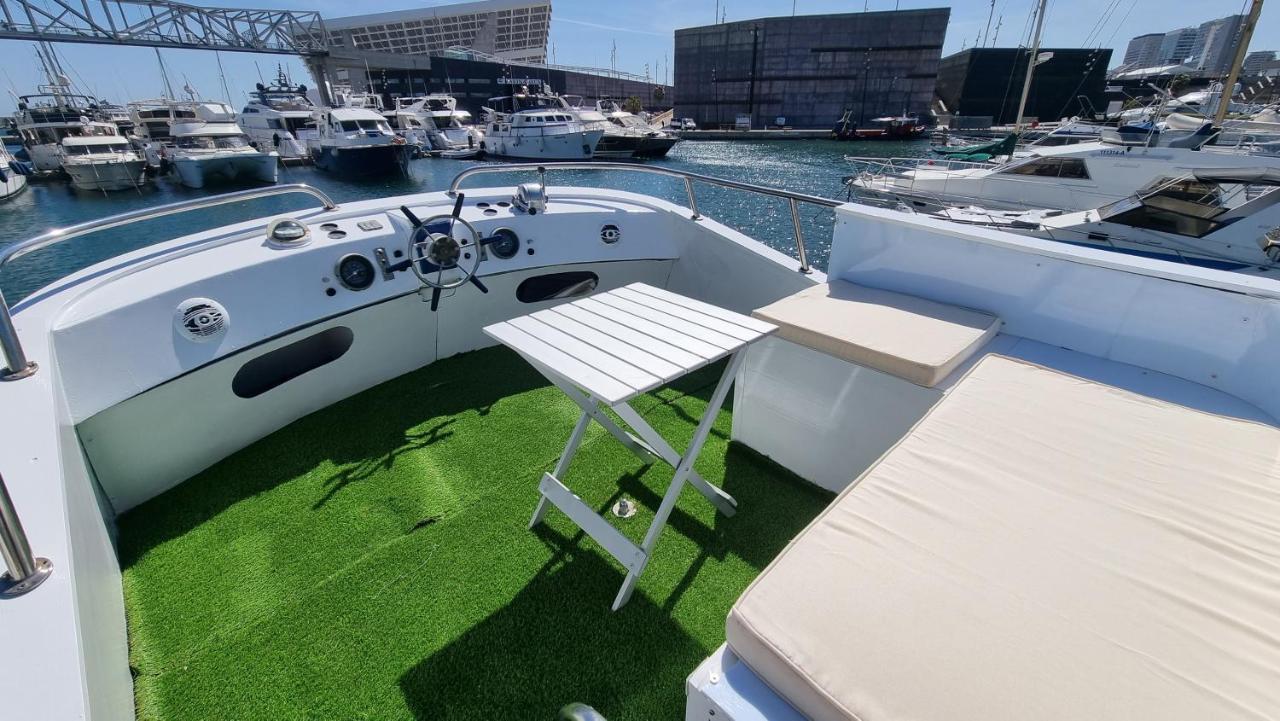 Hotel Charming Boat House In Barcelona With Big Terrace And Solarium Sant Adrià de Besòs Esterno foto